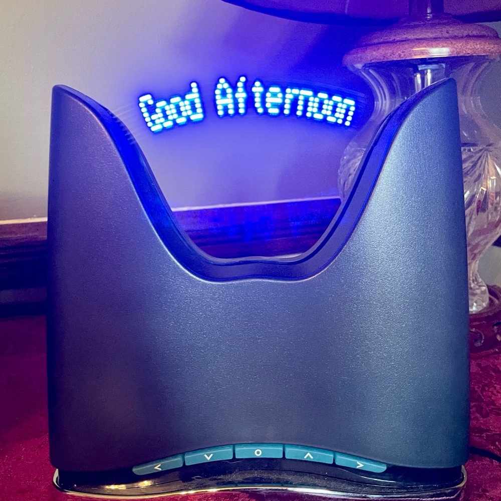 Programmable Floating Message Clock